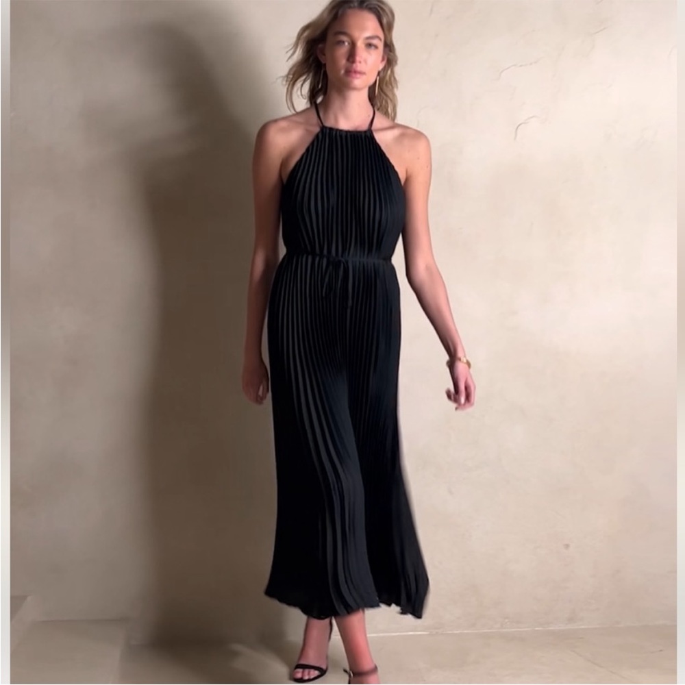 banana republic pleated belted maxi dress - black XS new with tags - NWT